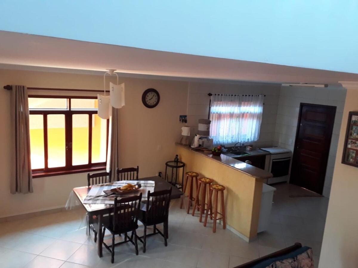 Casa de férias Linda Casa Em *