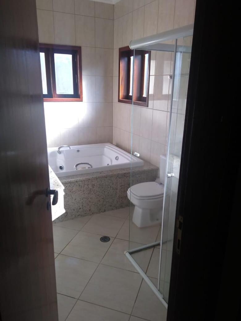 Casa de férias Linda Casa Em *